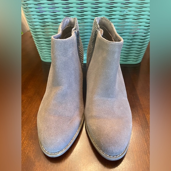 Vionic Women's Bromley Ankle Booties - Picture 2 of 9